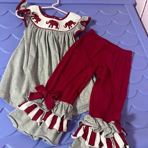 Busy Bee Smocks Alabama outfit